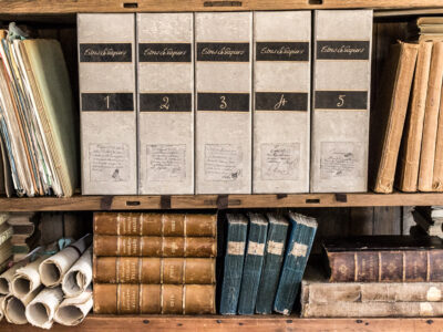 5 range dossiers "Titres et Papiers"