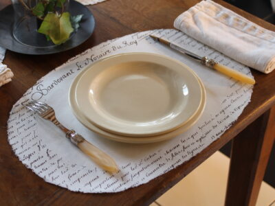 6 sets de table "Le Notaire du Roy"